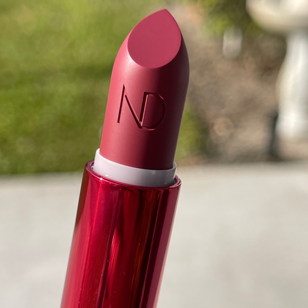 NATASHA DENONA Deep Rose Lipstick In Berry Pop